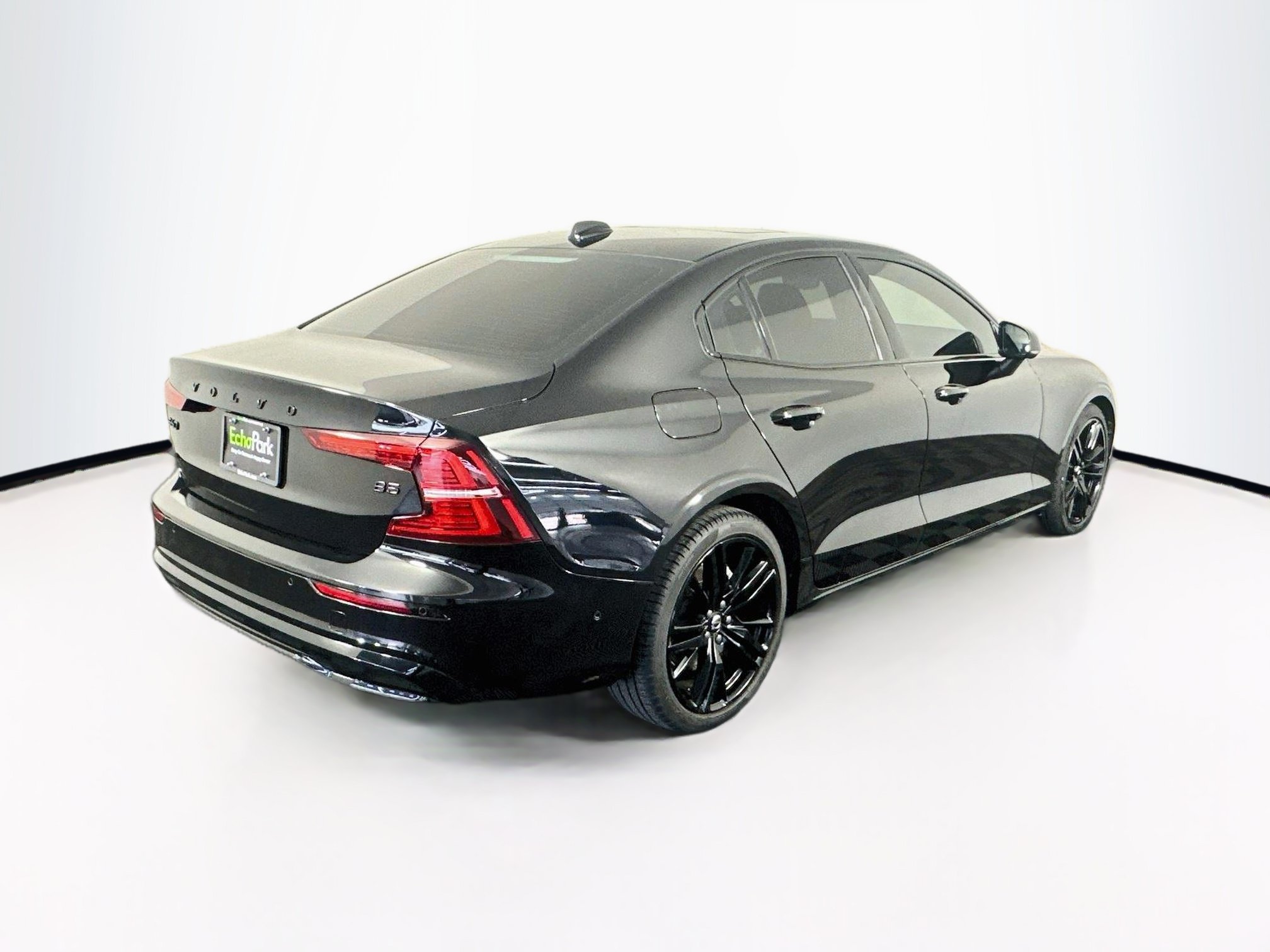 Used 2024 Volvo S60 B5 Plus w/ Protection Package Premier FWD image 9