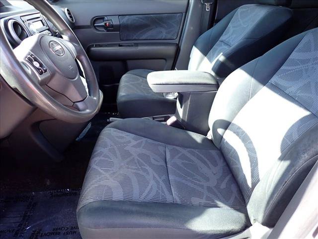 Used 2011 Scion xB FWD image 11