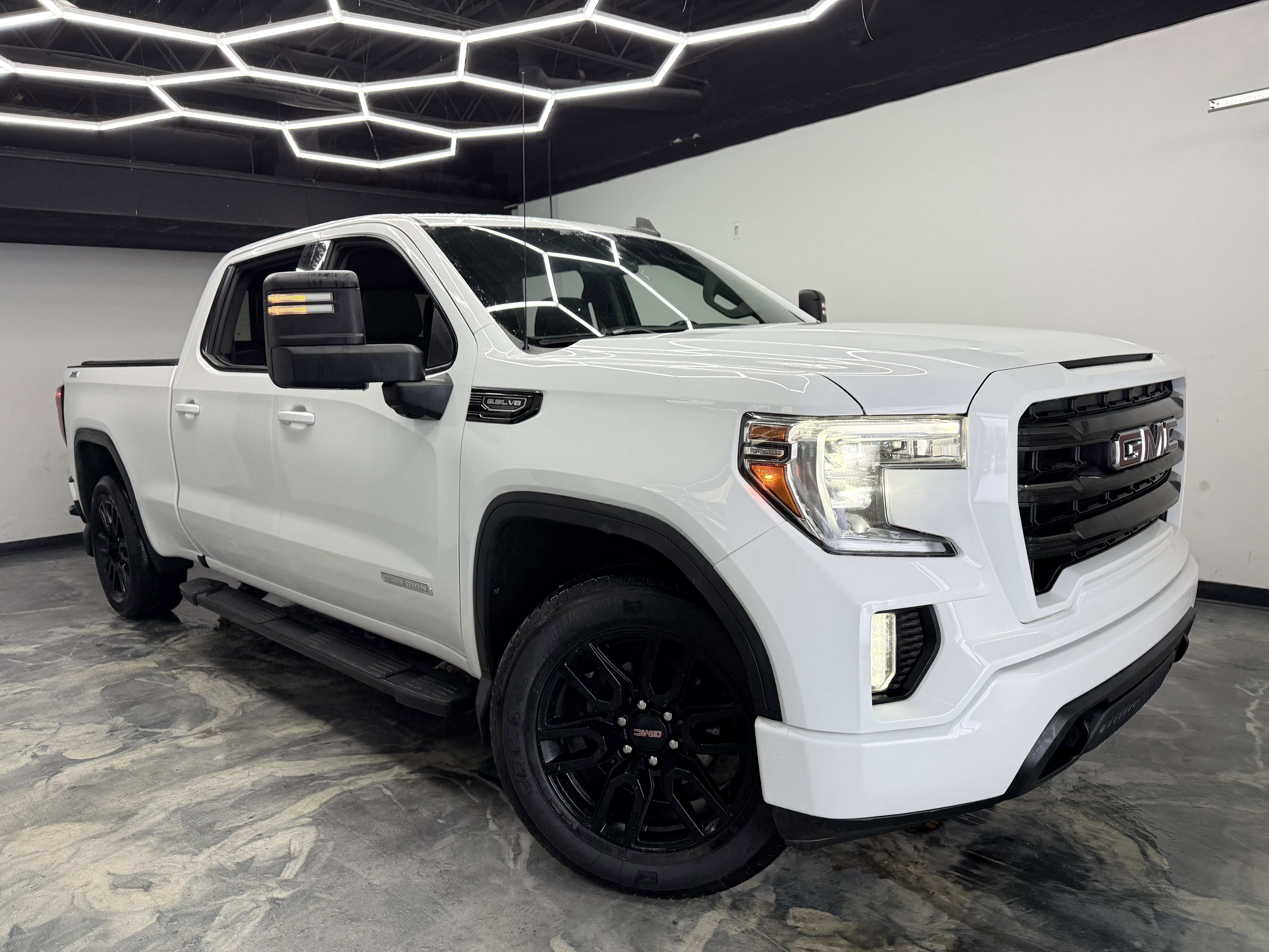 Used 2020 GMC Sierra 1500 Elevation image 6