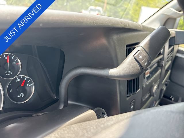 New 2026 Chevrolet Express 2500 w/ Driver Convenience Package RWD image 18