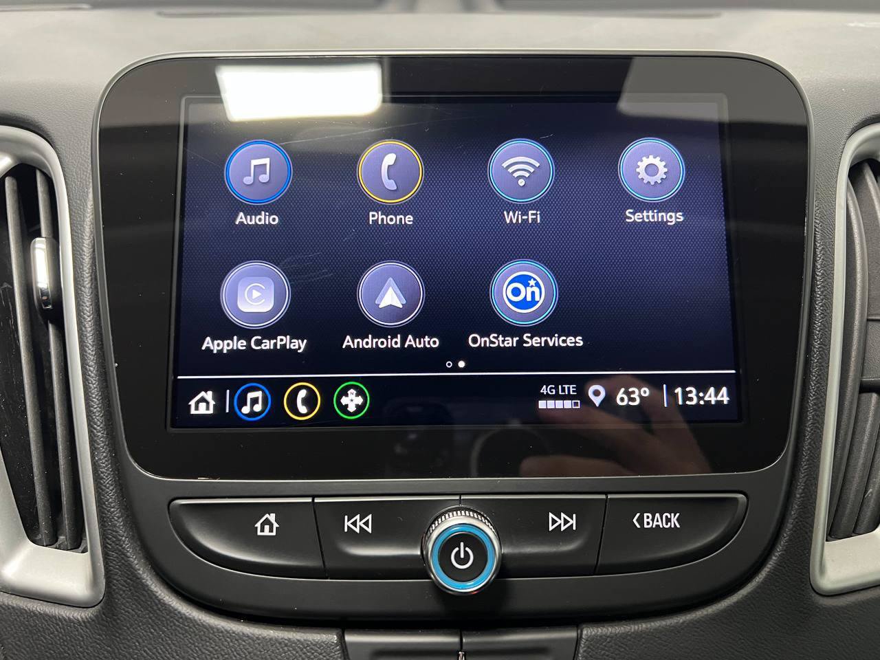 Used 2022 Chevrolet Malibu LS FWD image 18