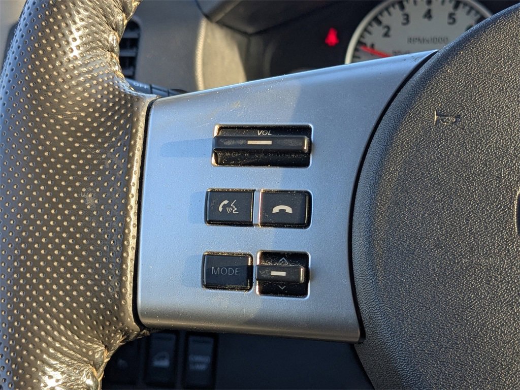 Used 2020 Nissan Frontier PRO-4X w/ Pro-4x Utility Package image 23