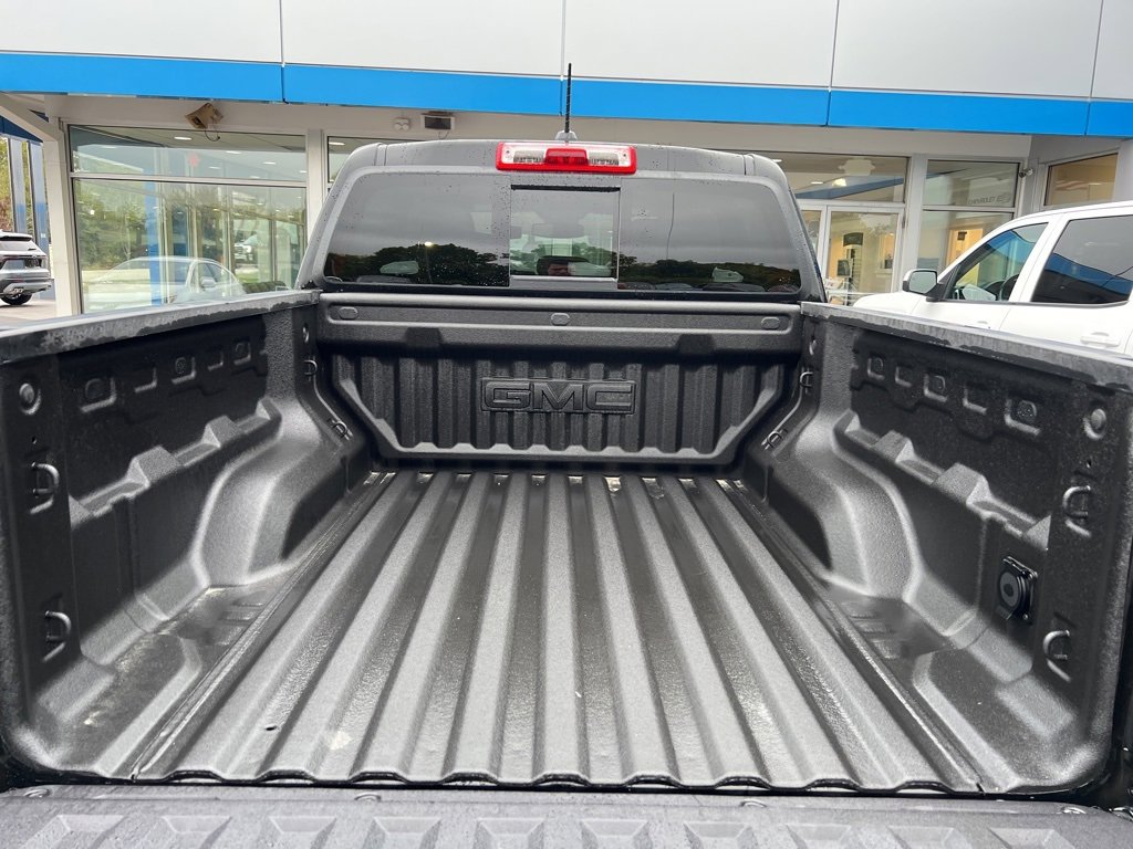 New 2026 GMC Canyon Denali w/ LPO, Denali Black Edition image 11