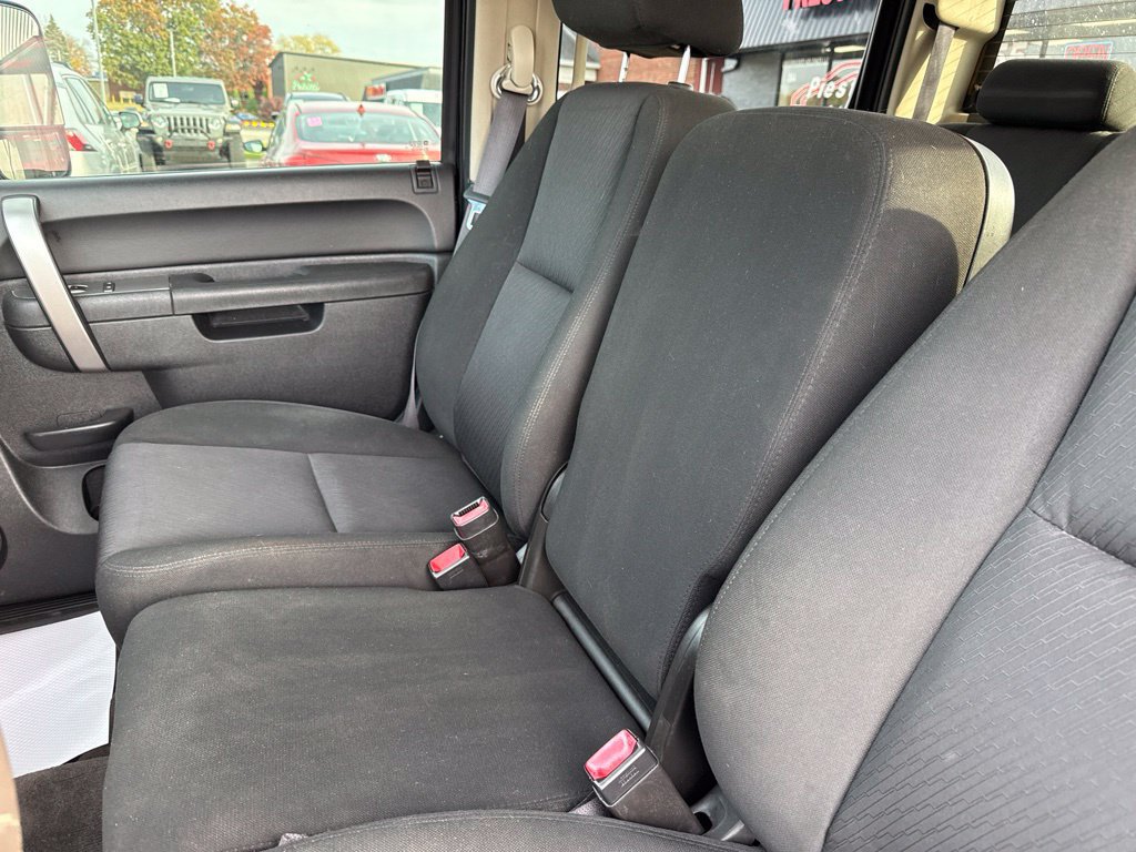Used 2014 Chevrolet Silverado 2500 LT w/ Custom Sport Truck Package AWD/4WD image 23