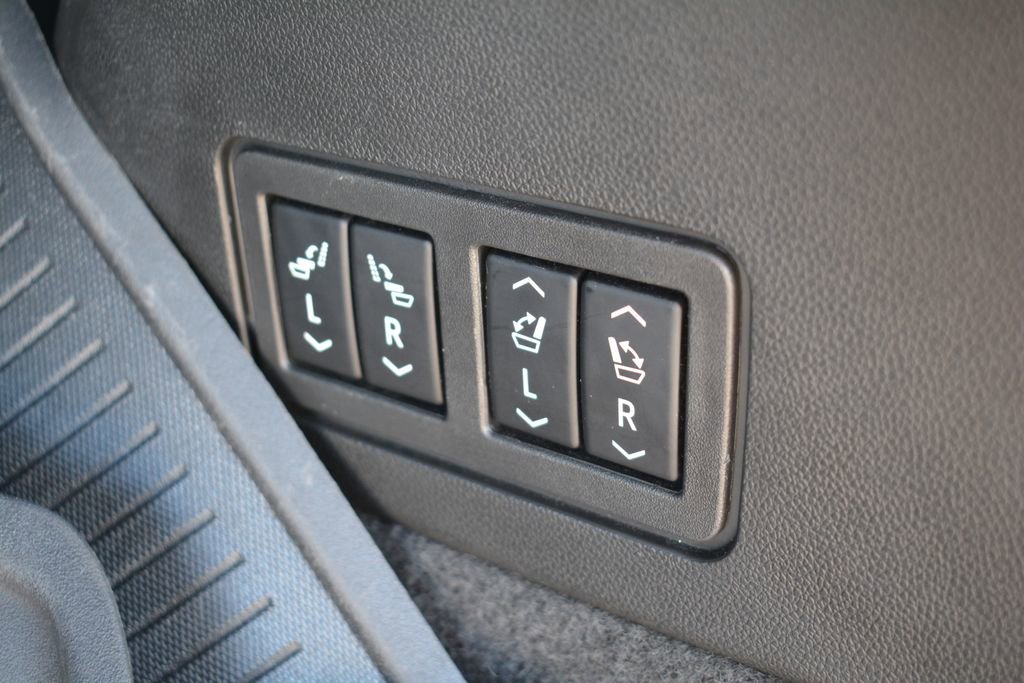 Used 2020 Cadillac XT6 Premium Luxury image 26
