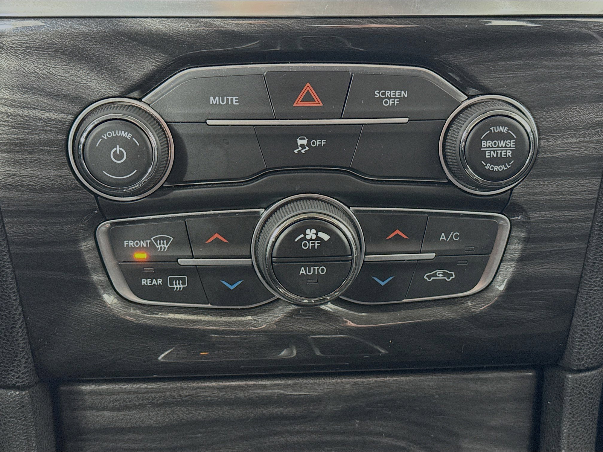 Used 2021 Chrysler 300 Touring w/ Sport Appearance Package image 15