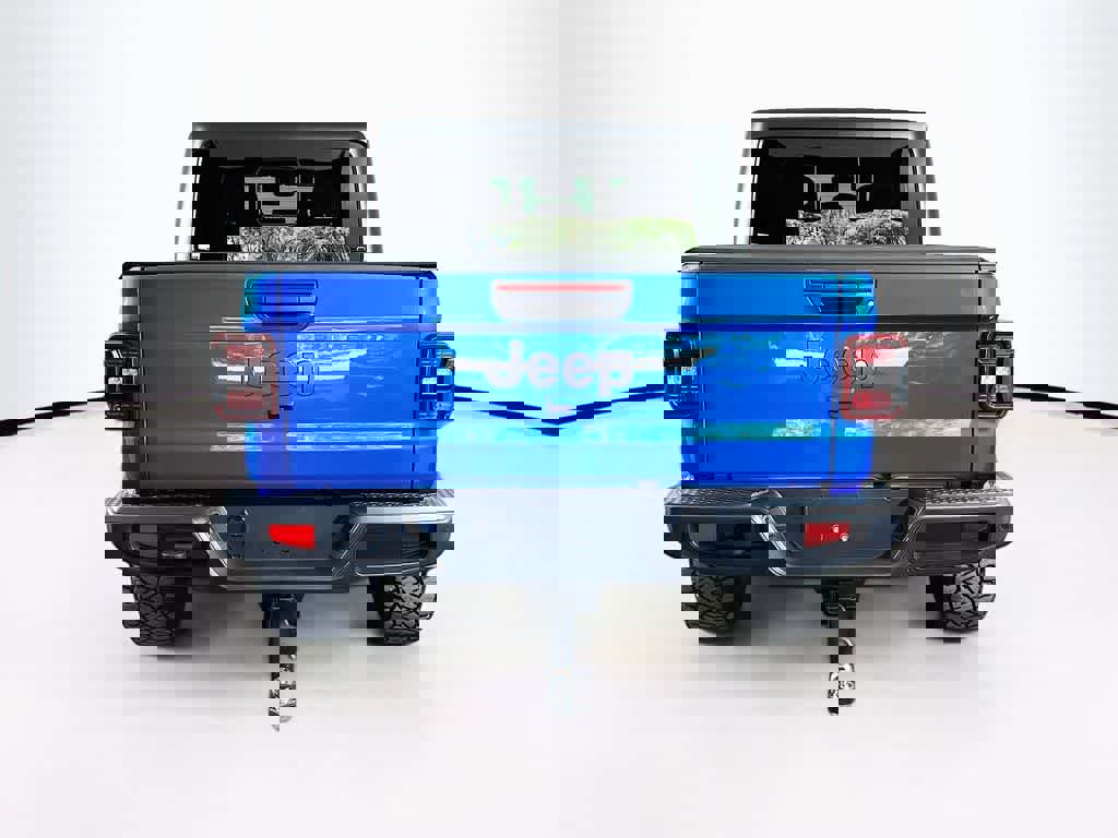 Used 2024 Jeep Gladiator Sport image 5