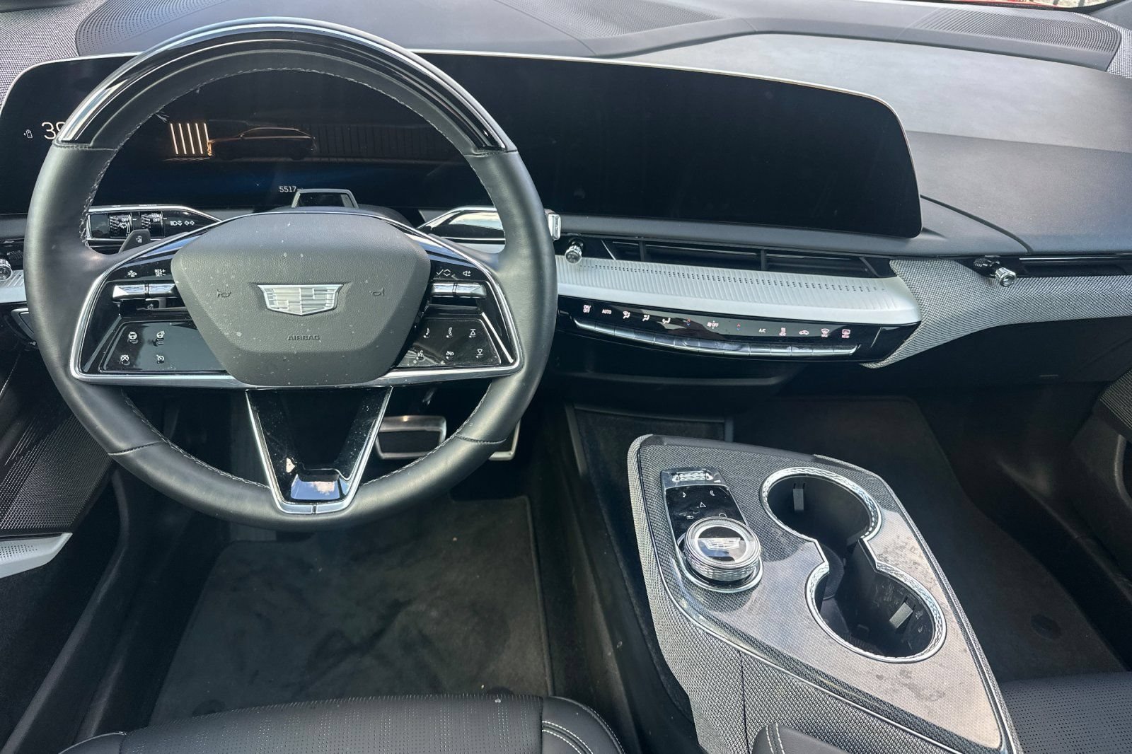 Certified 2025 Cadillac Optiq Sport 2 AWD/4WD image 16