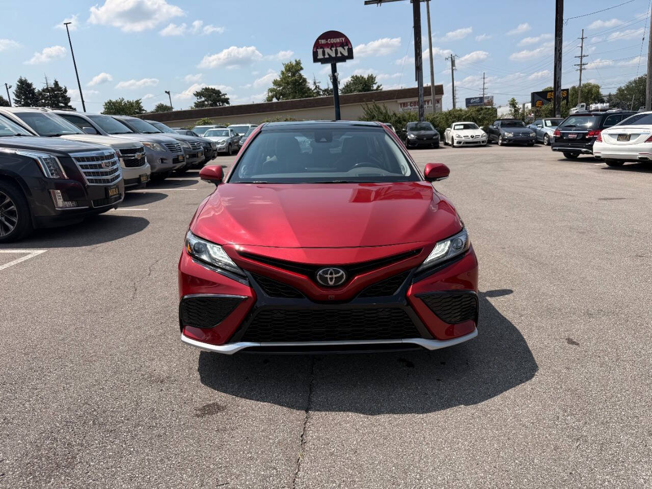Used 2023 Toyota Camry XSE w/ Navigation Package FWD image 3