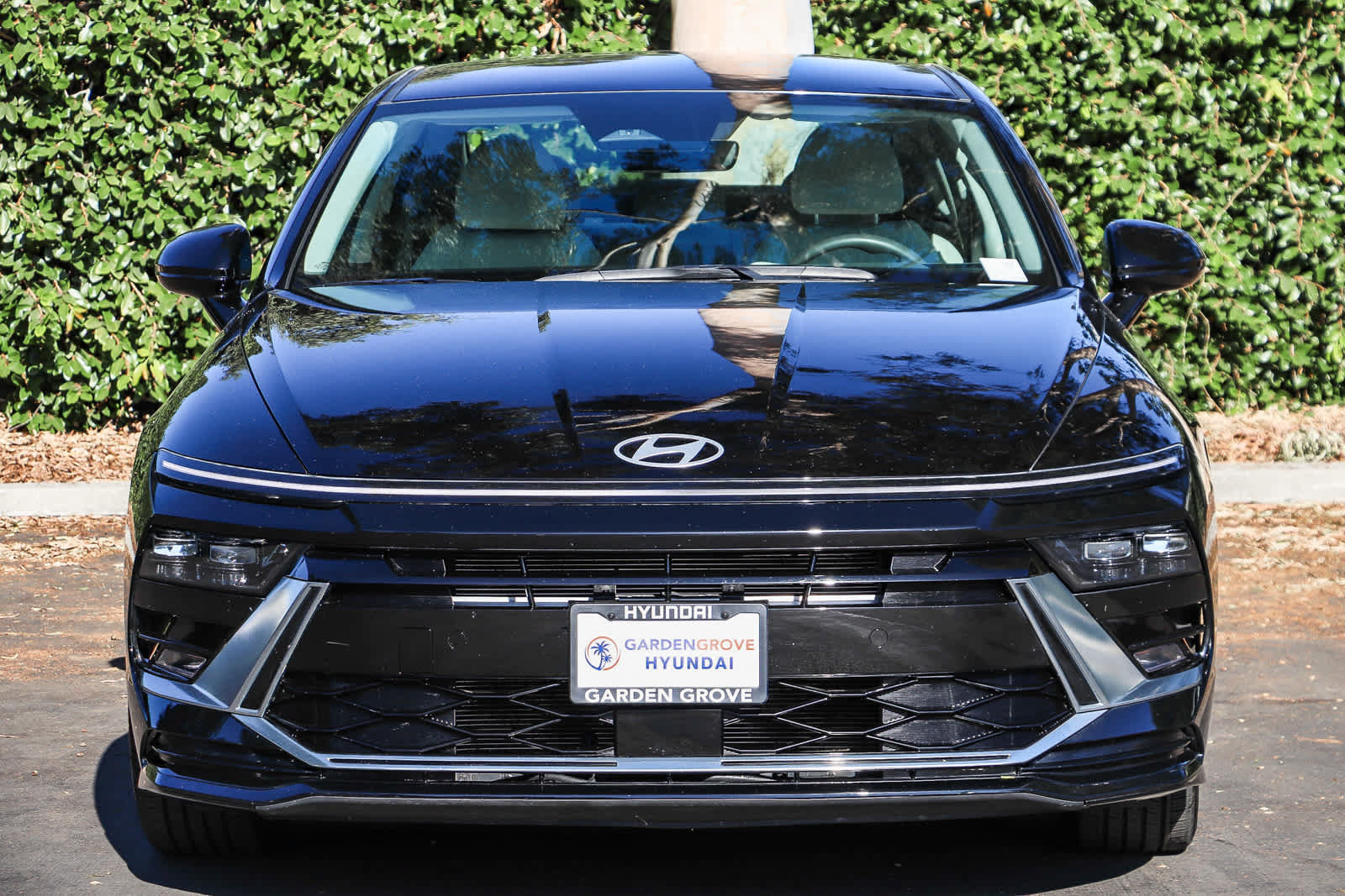 Used 2024 Hyundai Sonata SEL FWD image 2