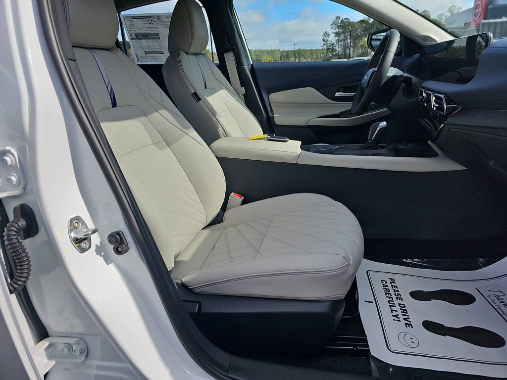 New 2026 Nissan Sentra SL w/ Floor Mat Package FWD image 14