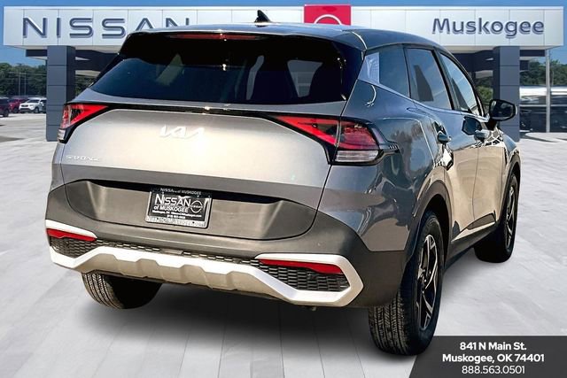 Used 2025 Kia Sportage LX image 5