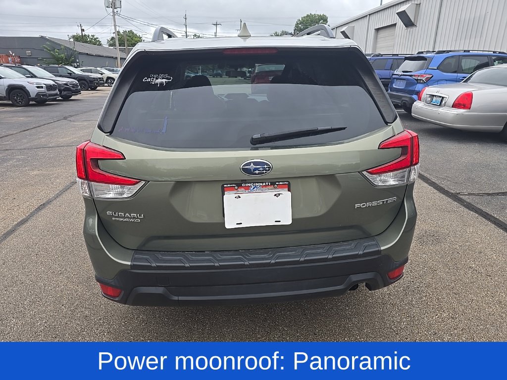 Used 2021 Subaru Forester Premium AWD/4WD image 4