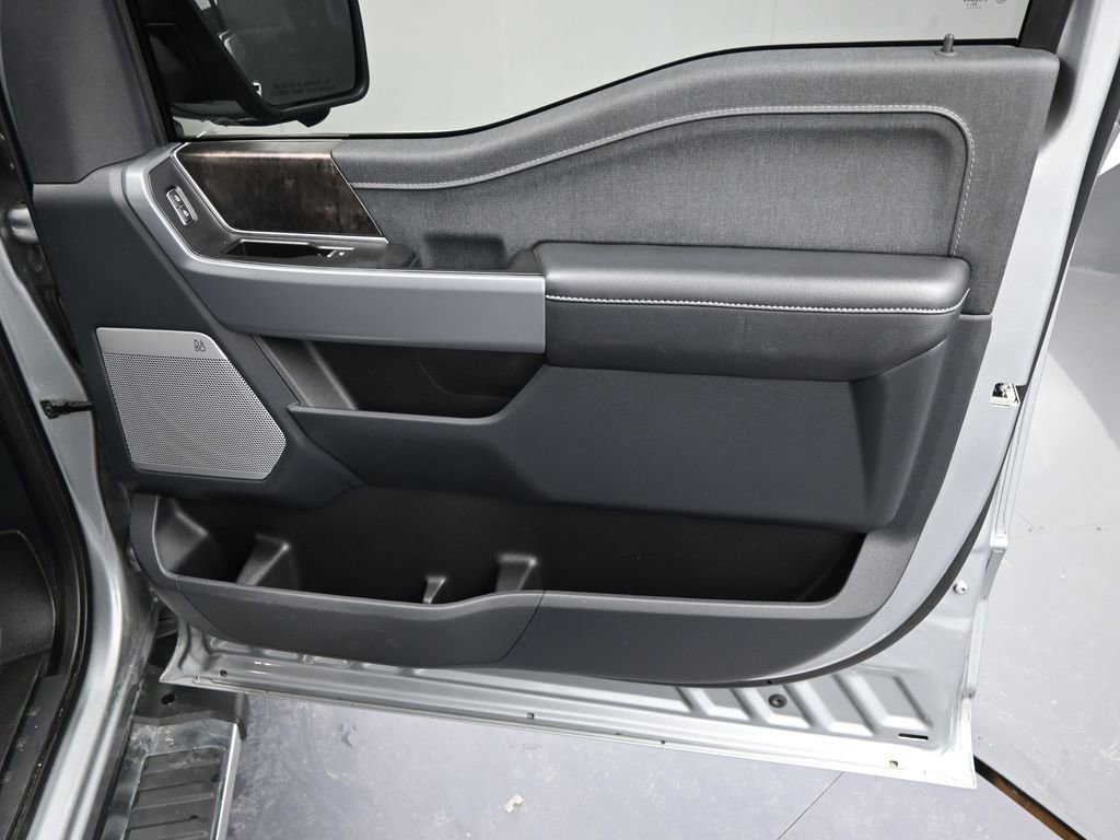 Used 2023 Ford F150 Lariat w/ Max Trailer Tow Package image 27