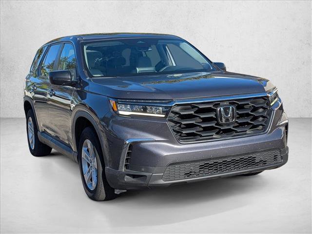 Certified 2023 Honda Pilot LX image 3