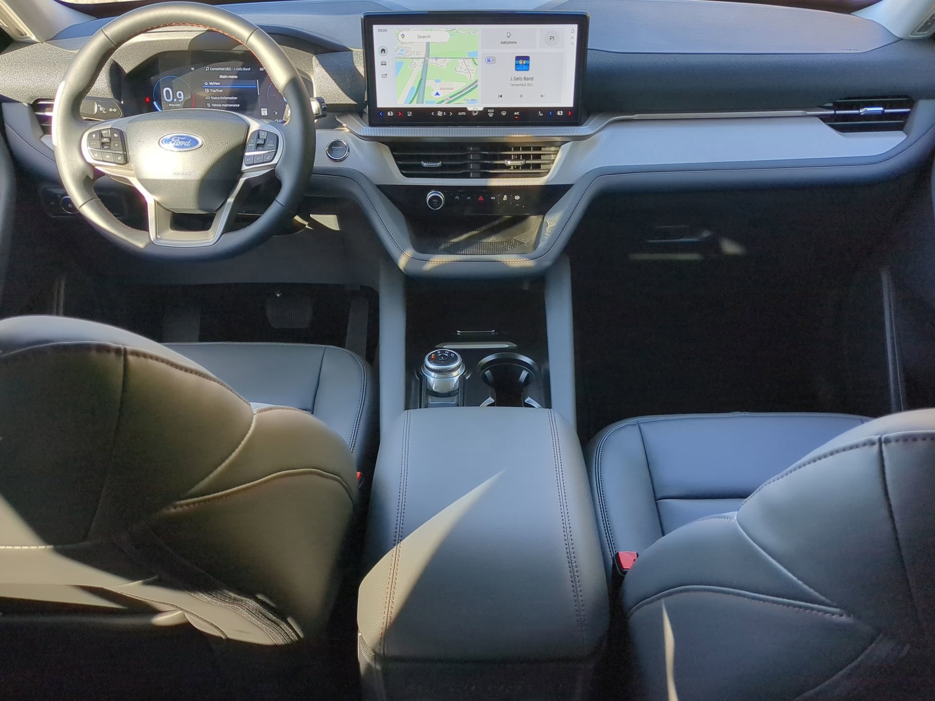 New 2025 Ford Explorer Active w/ Active Comfort Package image 46