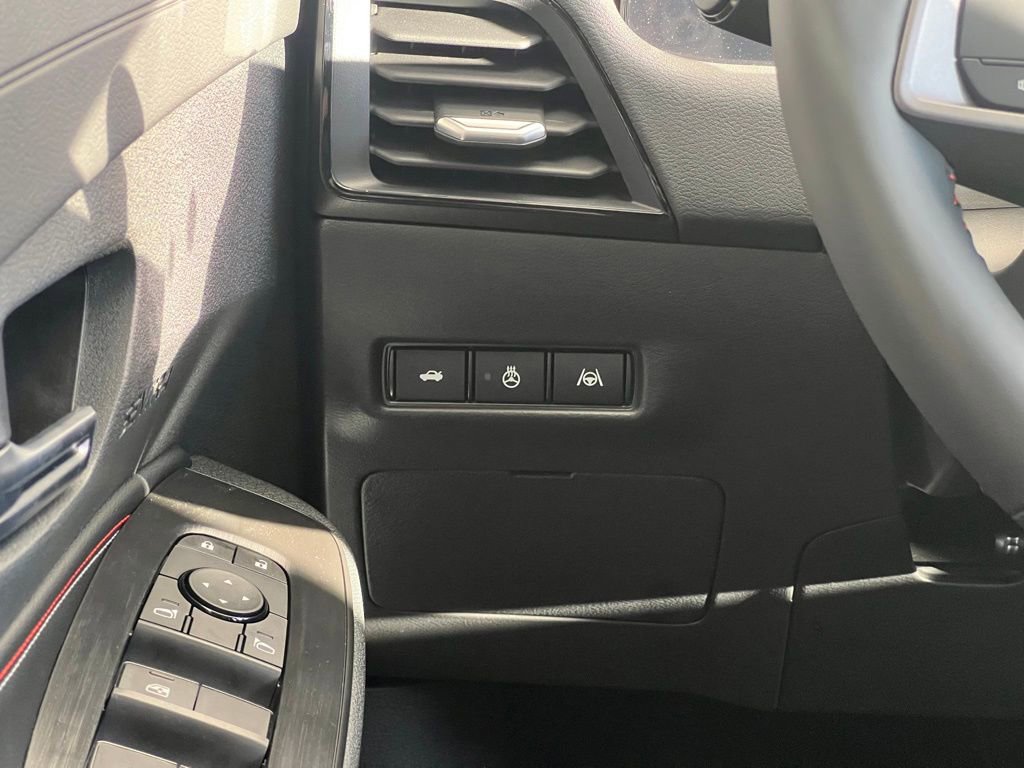 New 2026 Nissan Sentra SR w/ SR Premium Package image 22