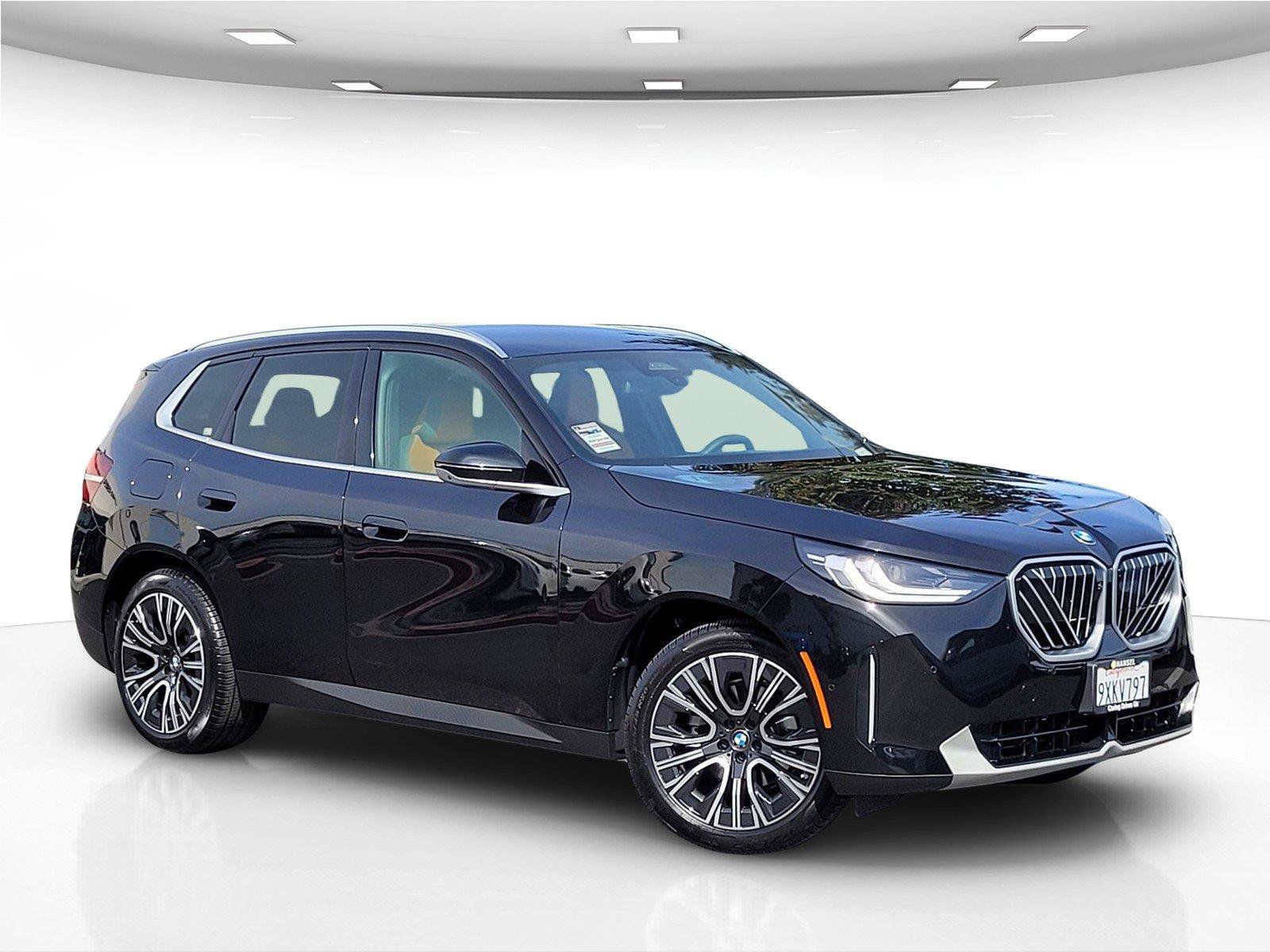 Used 2026 BMW X3 xDrive30i w/ Premium Package AWD/4WD image 2