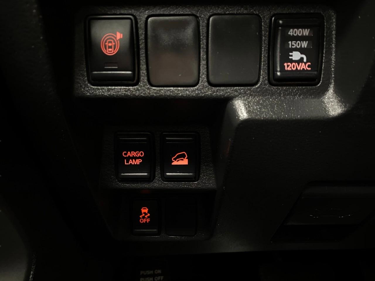 Used 2023 Nissan Frontier SV w/ SV Premium Package image 15