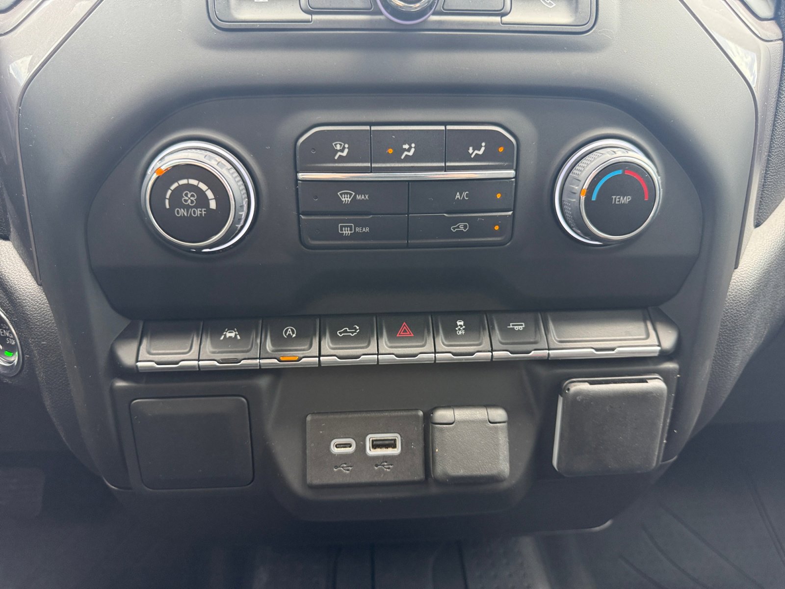 Used 2024 Chevrolet Silverado 1500 Custom w/ LPO, Dark Essentials Package image 18