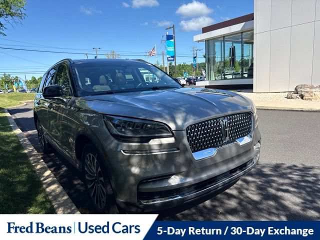 Certified 2023 Lincoln Aviator AWD w/ Premium Package image 1