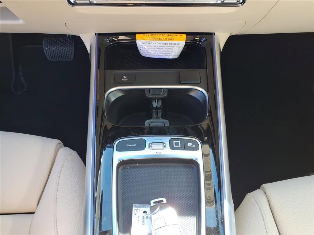 New 2025 Mercedes-Benz GLB 250 4MATIC image 24