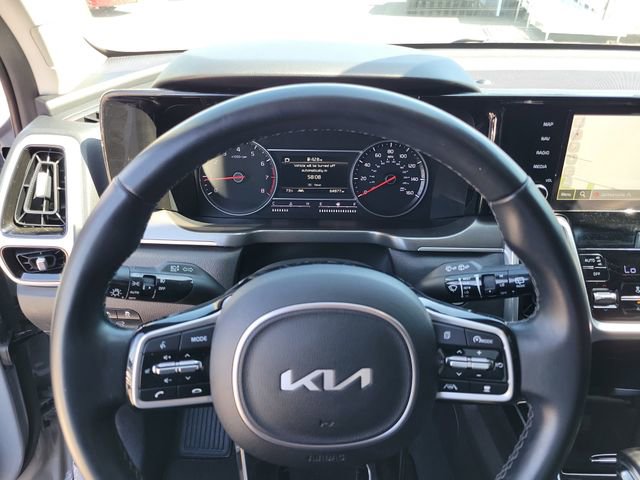 Used 2022 Kia Sorento SX FWD image 19