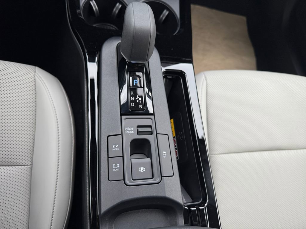 New 2025 Toyota Prius XLE image 31