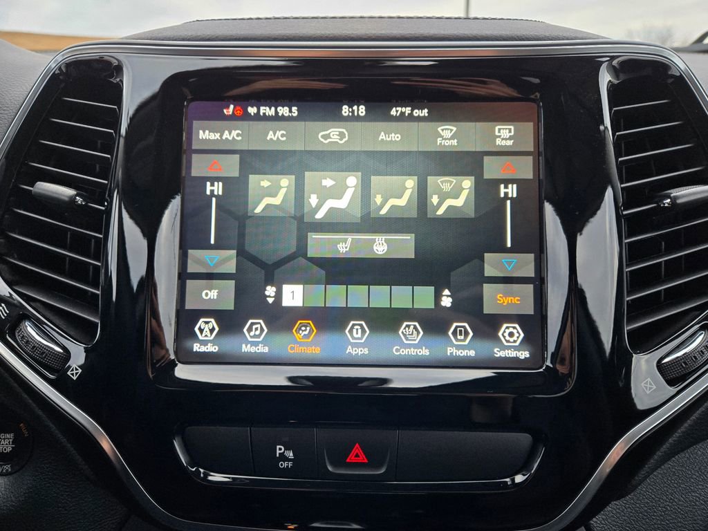 Used 2020 Jeep Cherokee Limited image 21