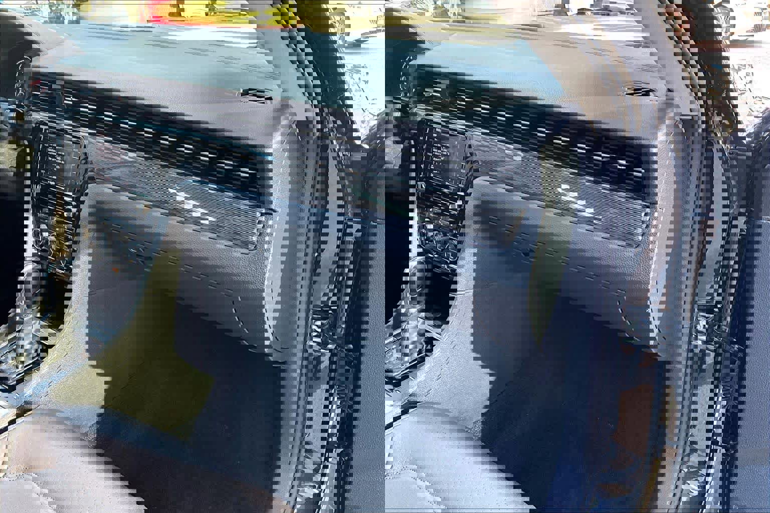 Used 2020 Volkswagen Passat 2.0T R-Line image 19