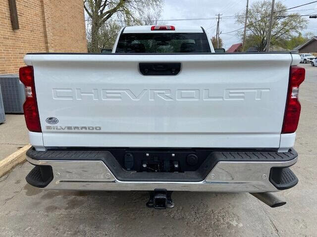 Used 2022 Chevrolet Silverado 2500 LT w/ Convenience Package image 5