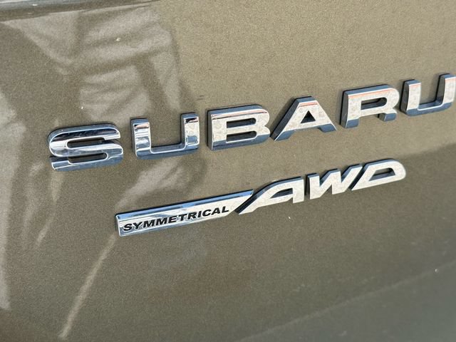 Used 2025 Subaru Outback Limited AWD/4WD image 11