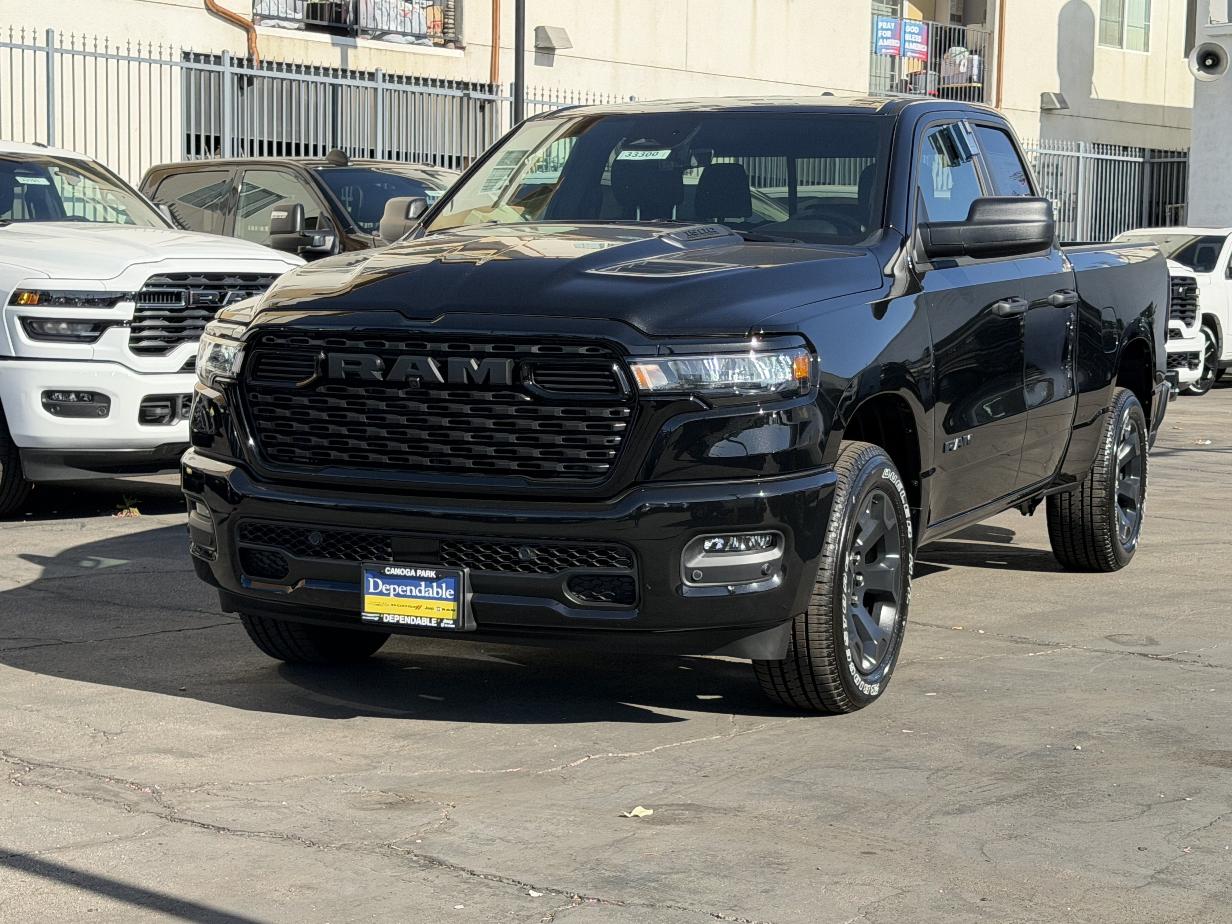 New 2026 RAM 1500 Express AWD/4WD image 4