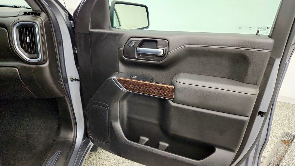 Used 2022 GMC Sierra 1500 SLE AWD/4WD image 25