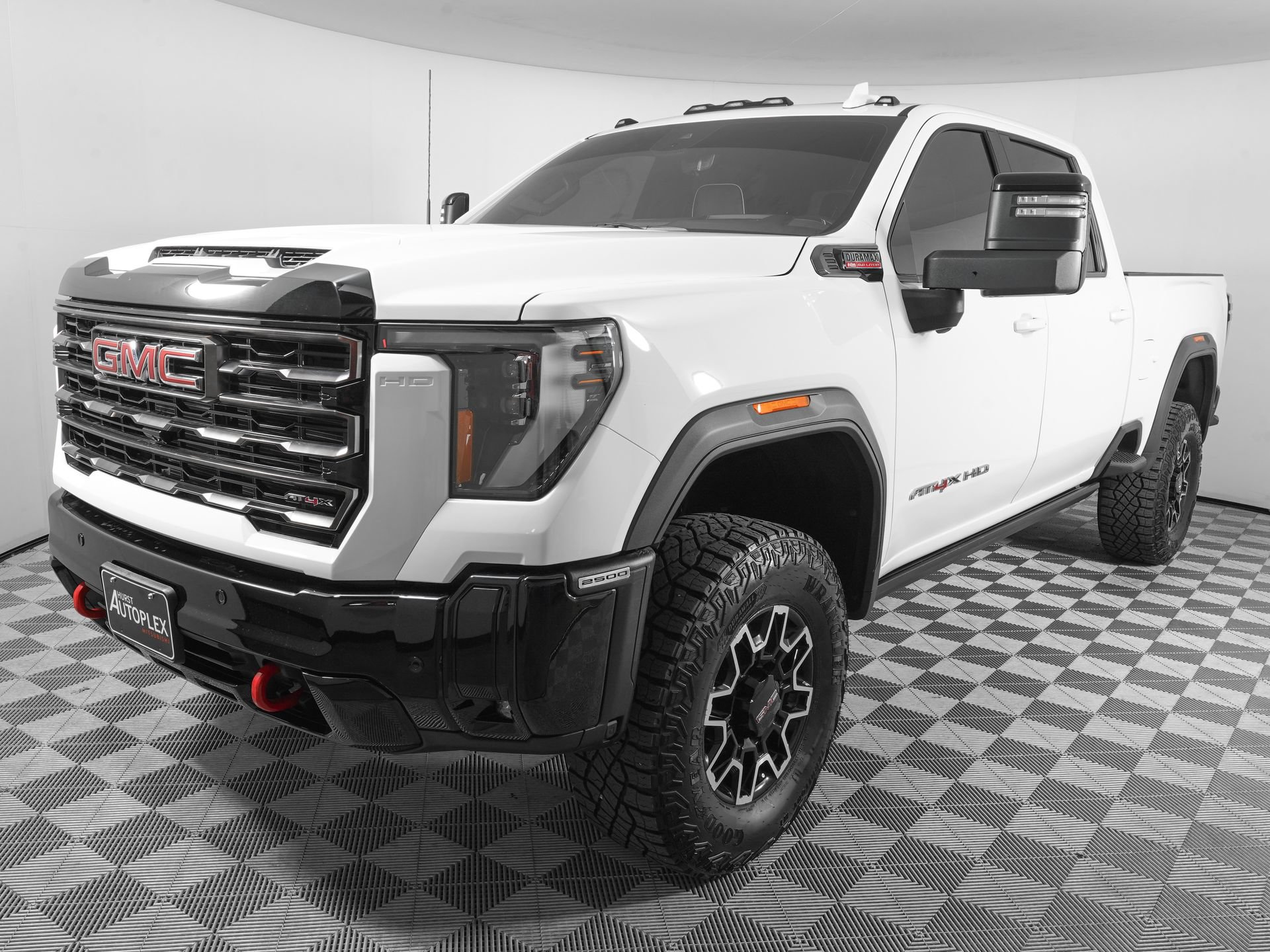 Used 2025 GMC Sierra 2500 AT4X AWD/4WD image 9