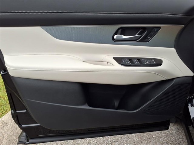 New 2025 Nissan Murano SL image 7