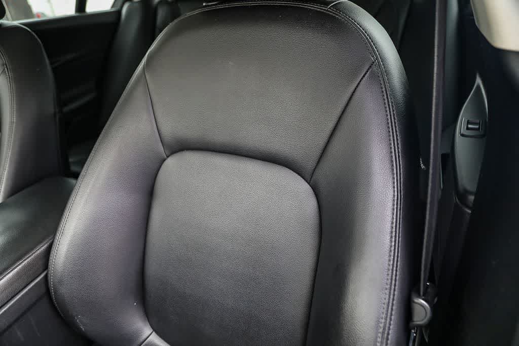 Used 2018 Jaguar XE Premium AWD/4WD image 22
