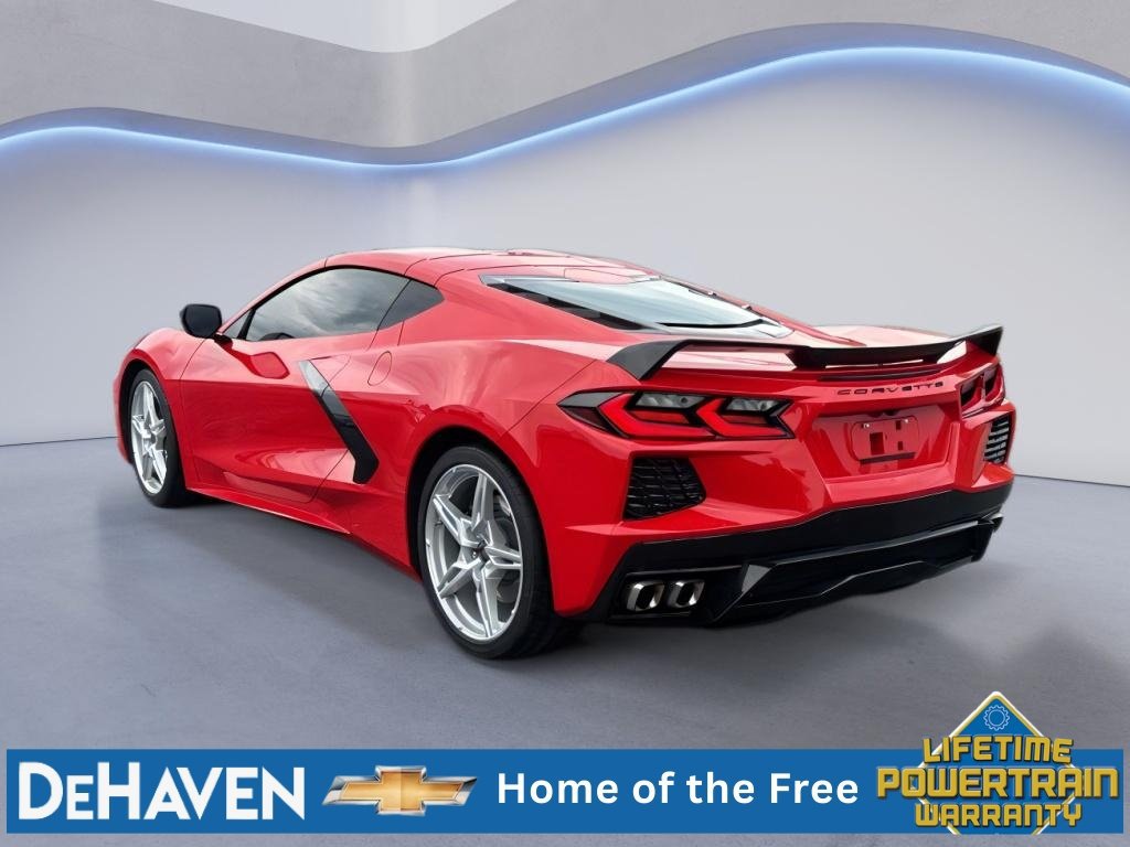 Used 2022 Chevrolet Corvette Stingray Coupe w/ 1LT RWD image 4