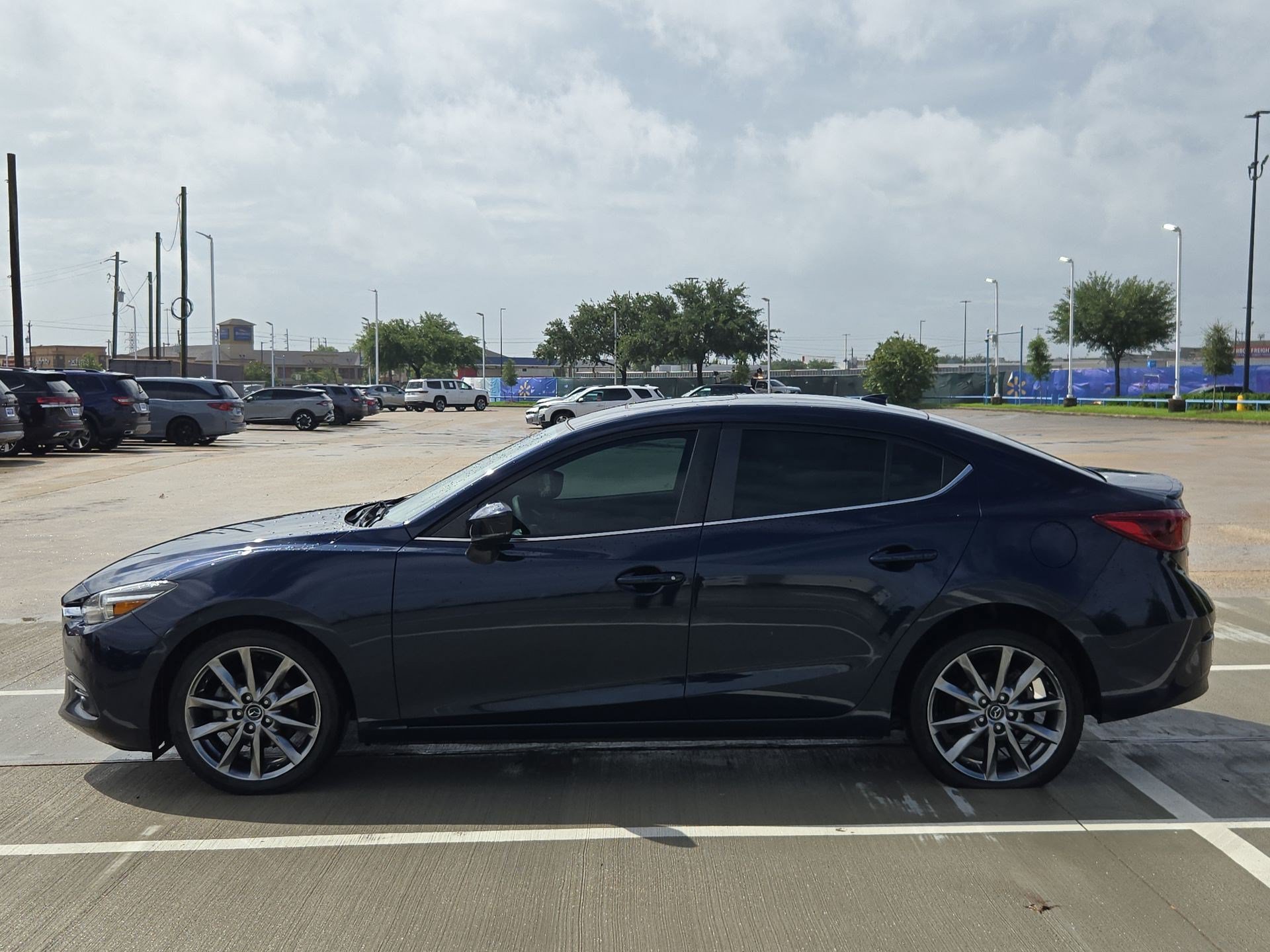 Used 2018 MAZDA MAZDA3 Grand Touring FWD image 7