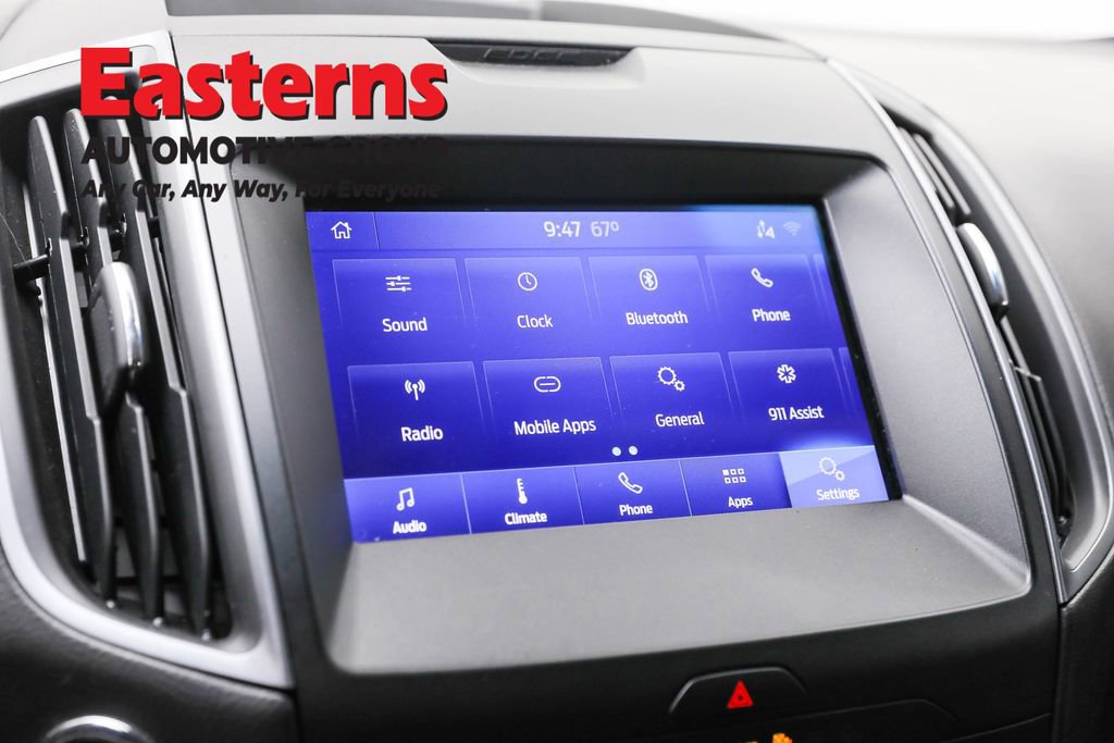 Used 2020 Ford Edge SE image 19