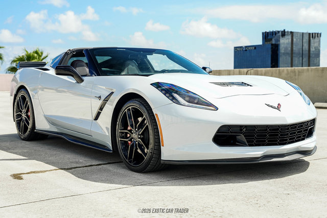 Used 2018 Chevrolet Corvette Stingray Coupe w/ 1LT RWD image 11
