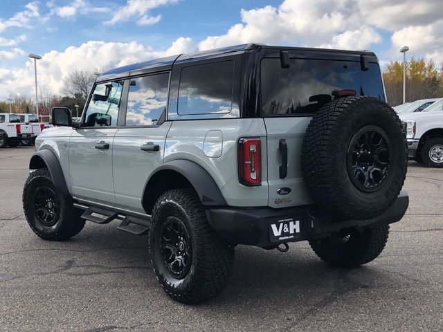 Used 2024 Ford Bronco Wildtrak image 29