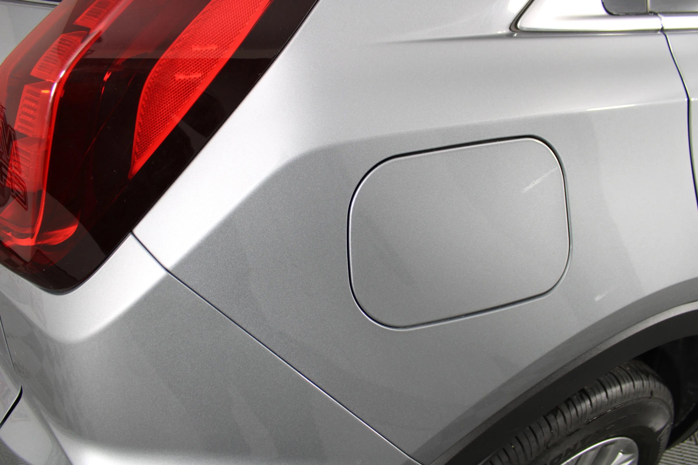 Used 2024 Cadillac XT4 Premium Luxury image 32