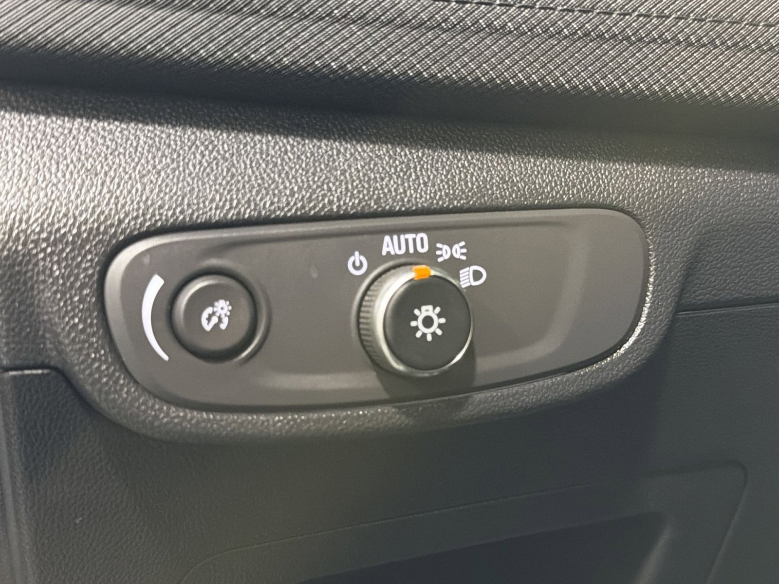 Used 2024 Chevrolet TrailBlazer LS image 14