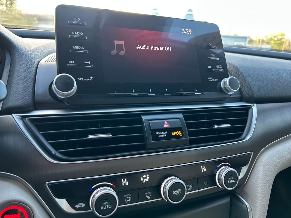 Used 2018 Honda Accord LX image 12