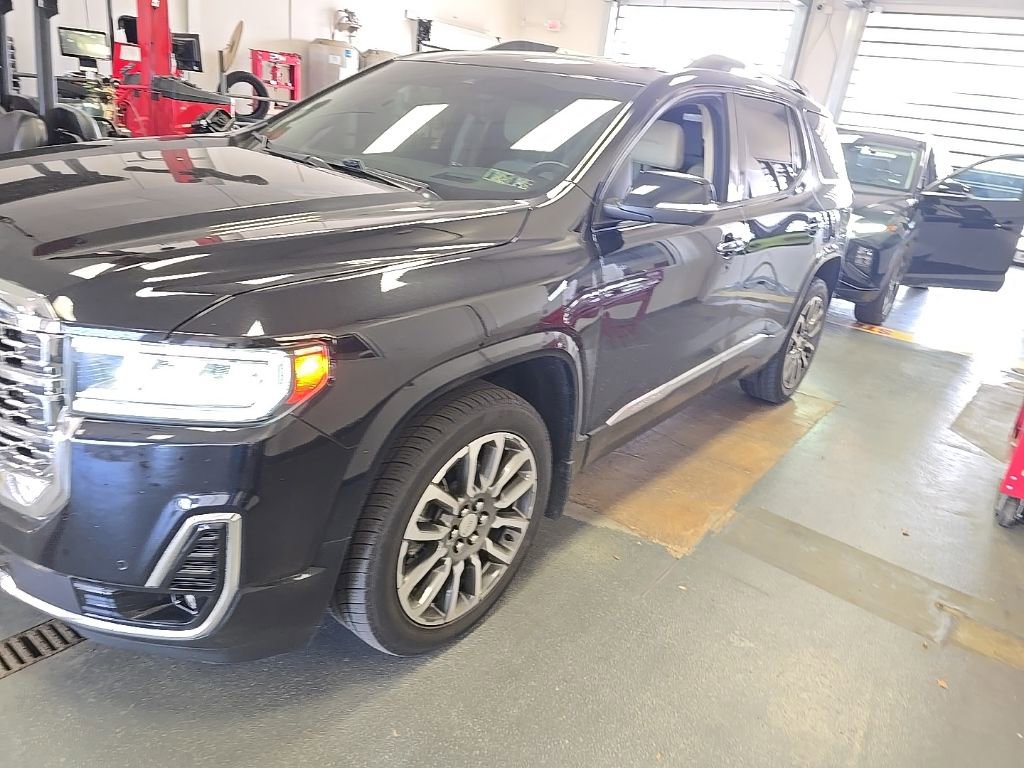 Used 2021 GMC Acadia Denali w/ Denali Ultimate Package image 2