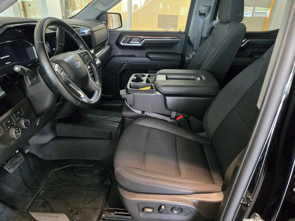 Used 2024 Chevrolet Silverado 1500 RST w/ Protection Package AWD/4WD image 21