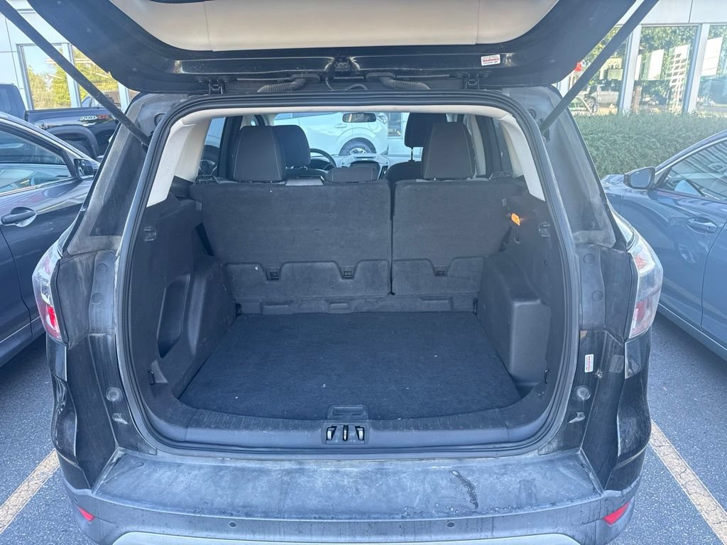 Used 2017 Ford Escape SE w/ Equipment Group 201A AWD/4WD image 5