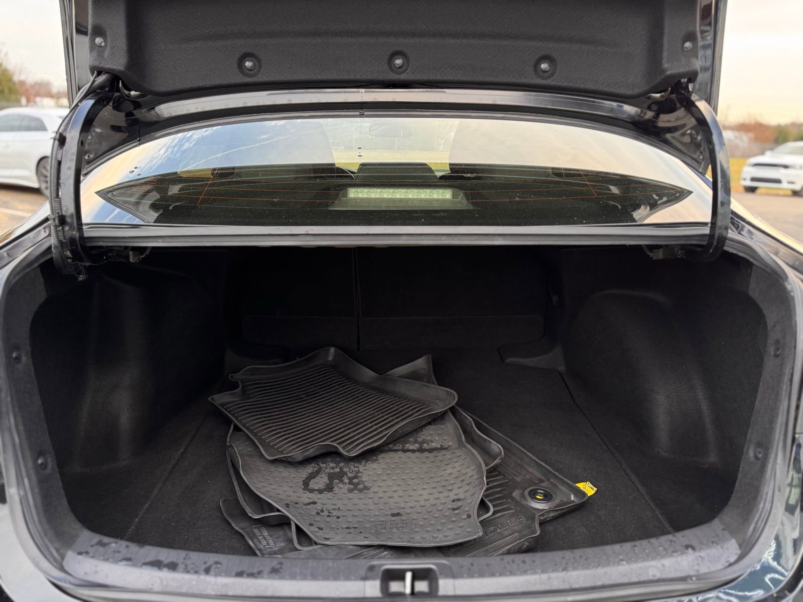 Used 2023 Toyota Corolla SE image 31