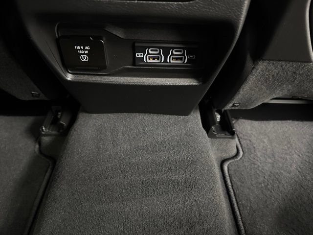 Used 2023 Jeep Grand Cherokee Altitude AWD/4WD image 30